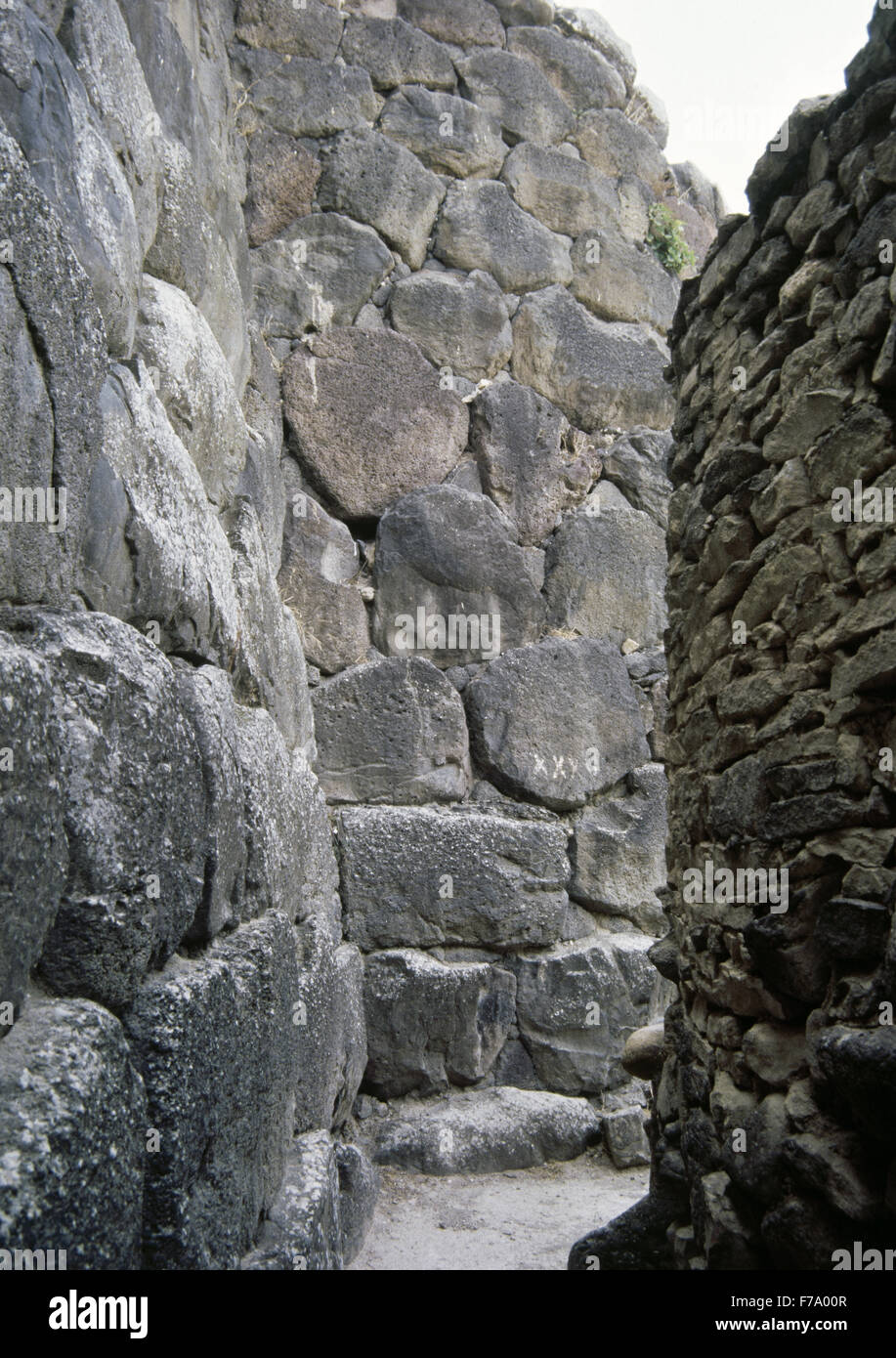 L'Italia. Sardegna. La civiltà nuragica. Nuraghe monumento, antico edificio megalitico (1200-500 a.C.). Da Barumini. Foto Stock