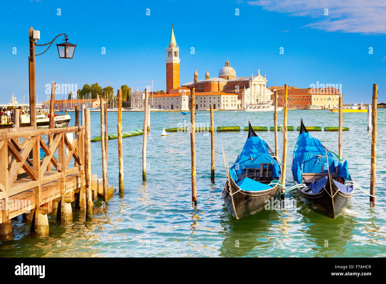 Venezia - La gondola e la chiesa di San Giorgio Maggiore, Italia, UNESCO Foto Stock
