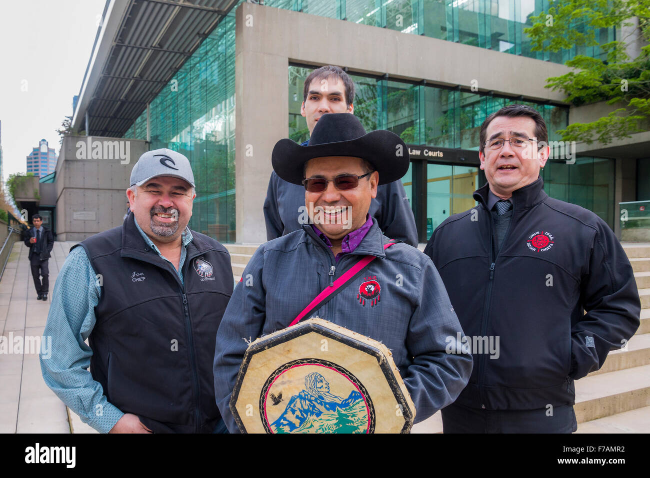 Tsilhqot'in capi della nazione al di fuori della legge provinciale tribunali, Vancouver, British Columbia, Canada Foto Stock