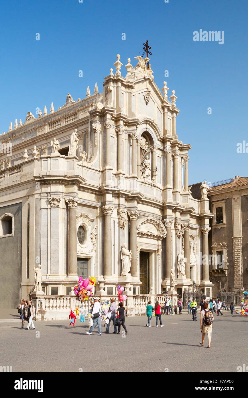 Catania Cattedrale di Sant'Agata, Piazza Duomo, Catania, Sicilia, Italia Foto Stock