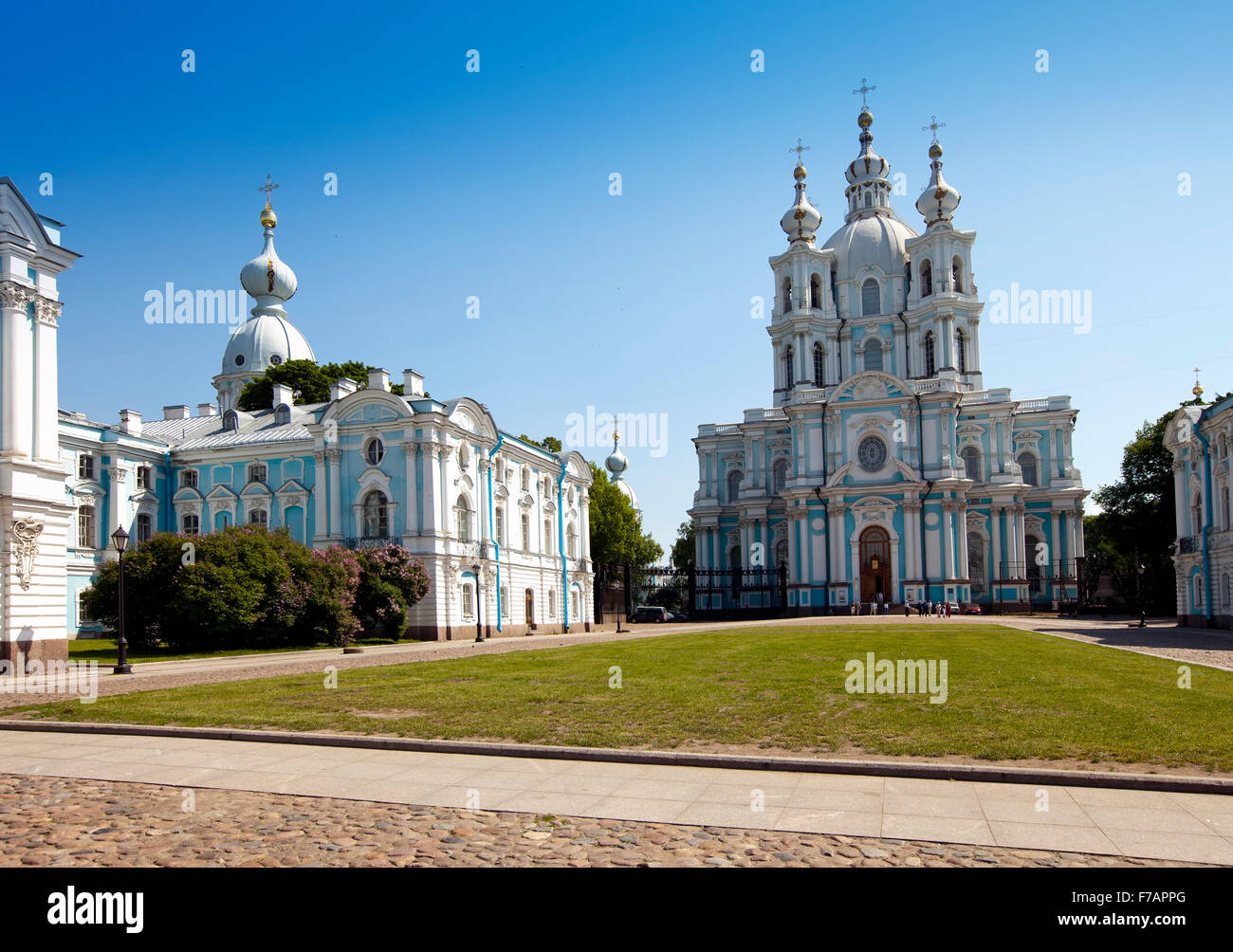 Cattedrale di Smolnyi (Convento Smolny), San Pietroburgo Foto Stock Cattedrale di Smolnyi (Convento Smolny), San Pietroburgo Foto Stock
