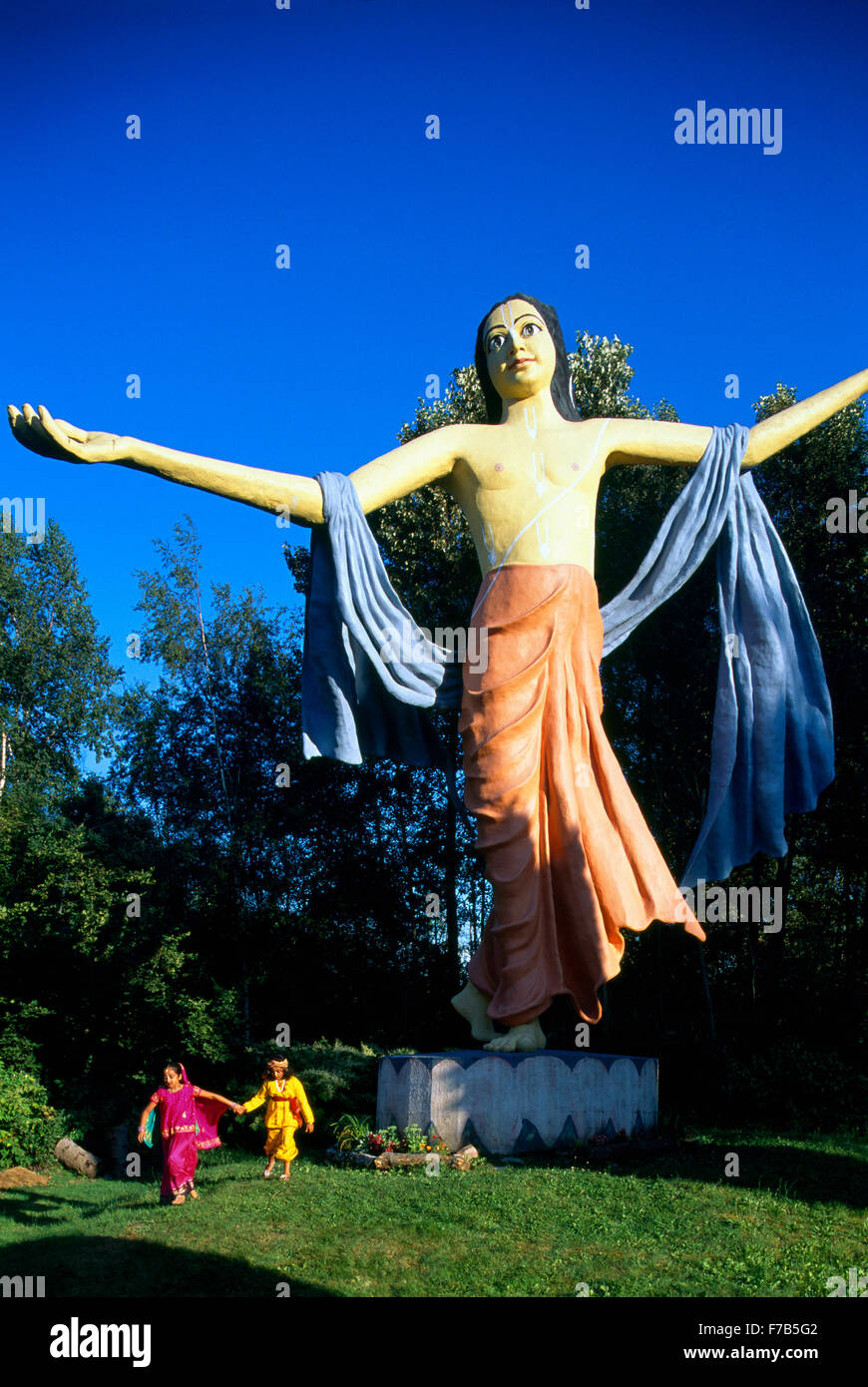 Signore Chaitanya (Vishnu) Statua a ISKCON Hare Krishna Temple, Burnaby, BC, British Columbia, Canada Foto Stock