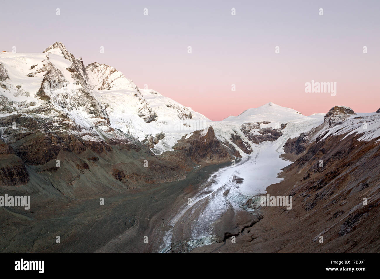 Il ghiacciaio Pasterze, Monte Grossglockner all'alba,Carinzia, Austria, Europa Foto Stock