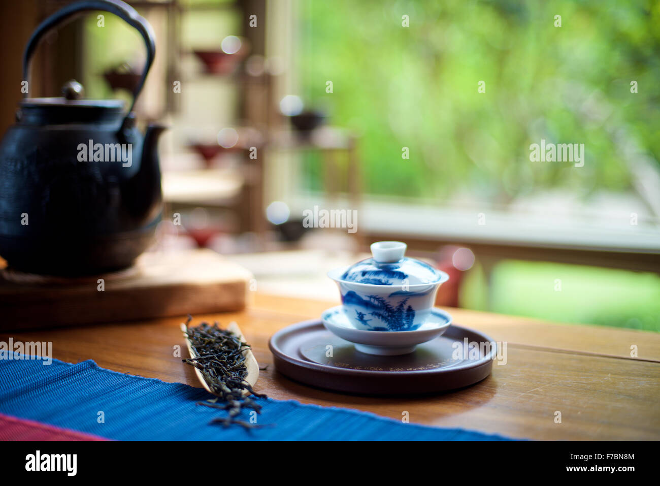 Cerimonia del tè cinese sul tavolo Foto Stock