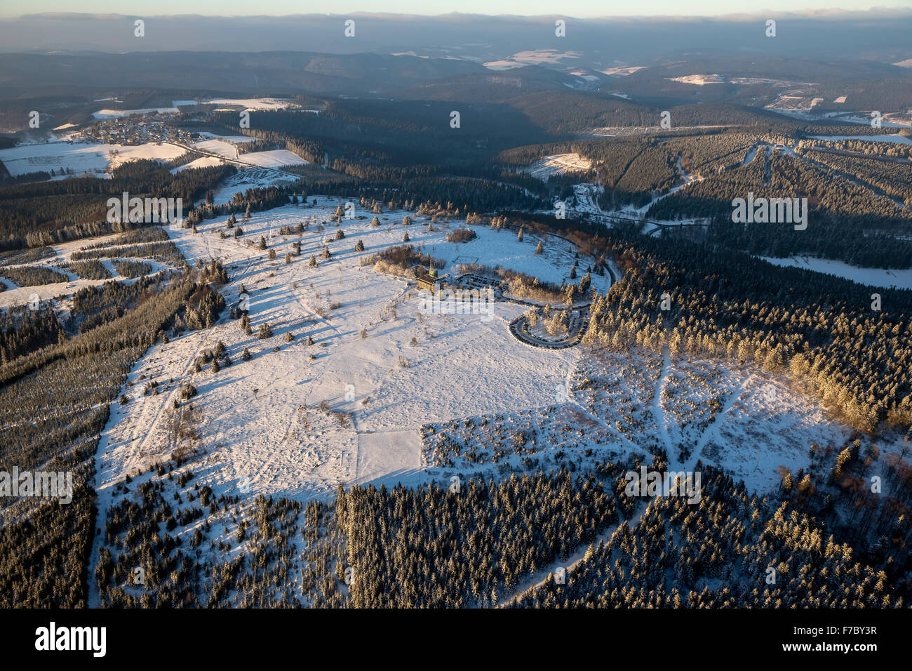 Kahler Asten Winterberg, massima elevazione della Sauerland, la neve, il punto più alto nella Renania settentrionale-Vestfalia, Winterberg, Foto Stock