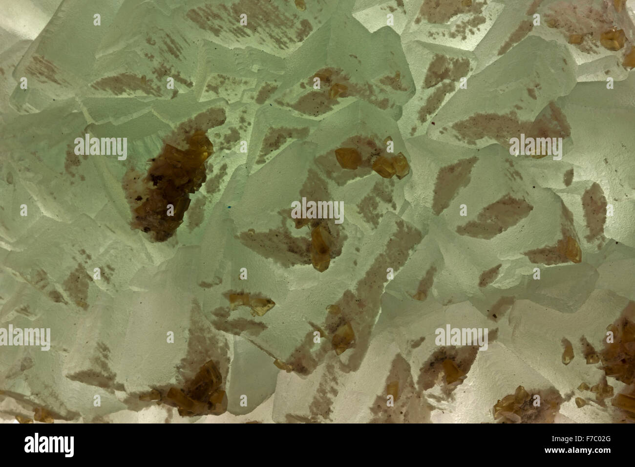 Fluorite, fluoruro di calcio Cina, campione retroilluminato Foto Stock