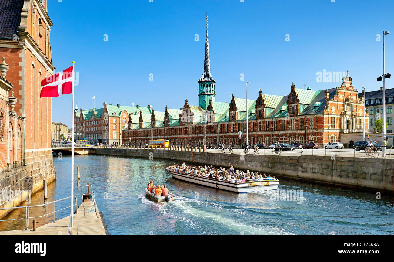 Frederiksholm Canal, paesaggio urbano di Copenhagen, Danimarca Foto Stock