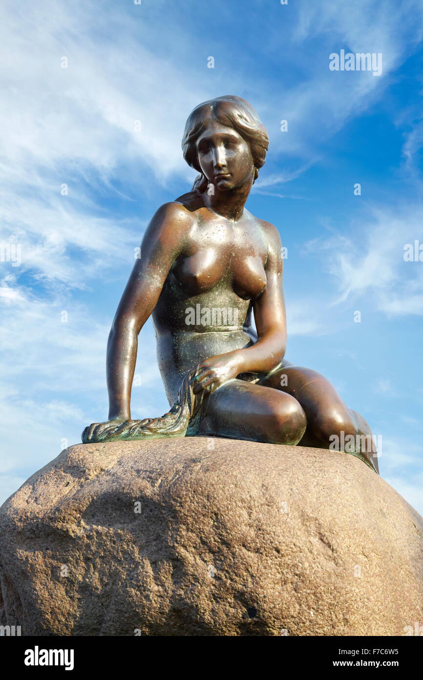 La statua della Sirenetta, Copenhagen, Danimarca Foto Stock