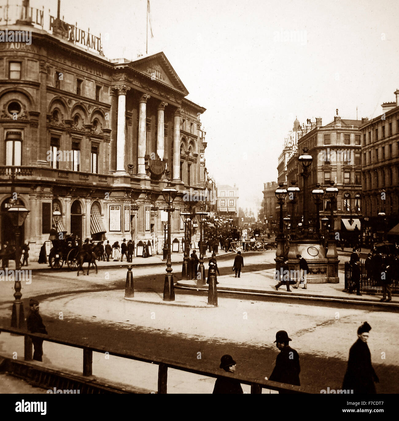 London Pavilion, Piccadilly Circus - periodo vittoriano Foto Stock
