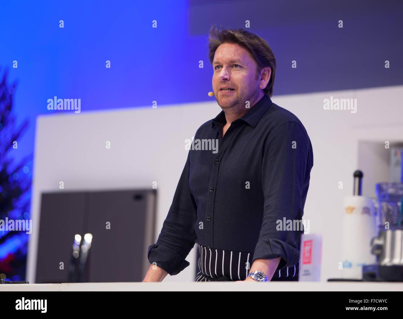 Birmingham, Regno Unito. 29 Nov, 2015. James Martin in Supertheater divertente la folla. Credito: Steven roe/Alamy Live News Foto Stock
