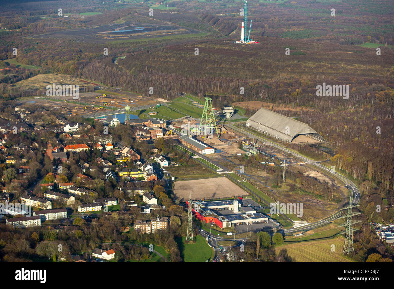 Il fuoco e la stazione di salvataggio Dinslaken, vigili del fuoco, Hünxer road, terreno ex miniera di carbone Lohberg, Dinslaken, regione della Ruhr Foto Stock