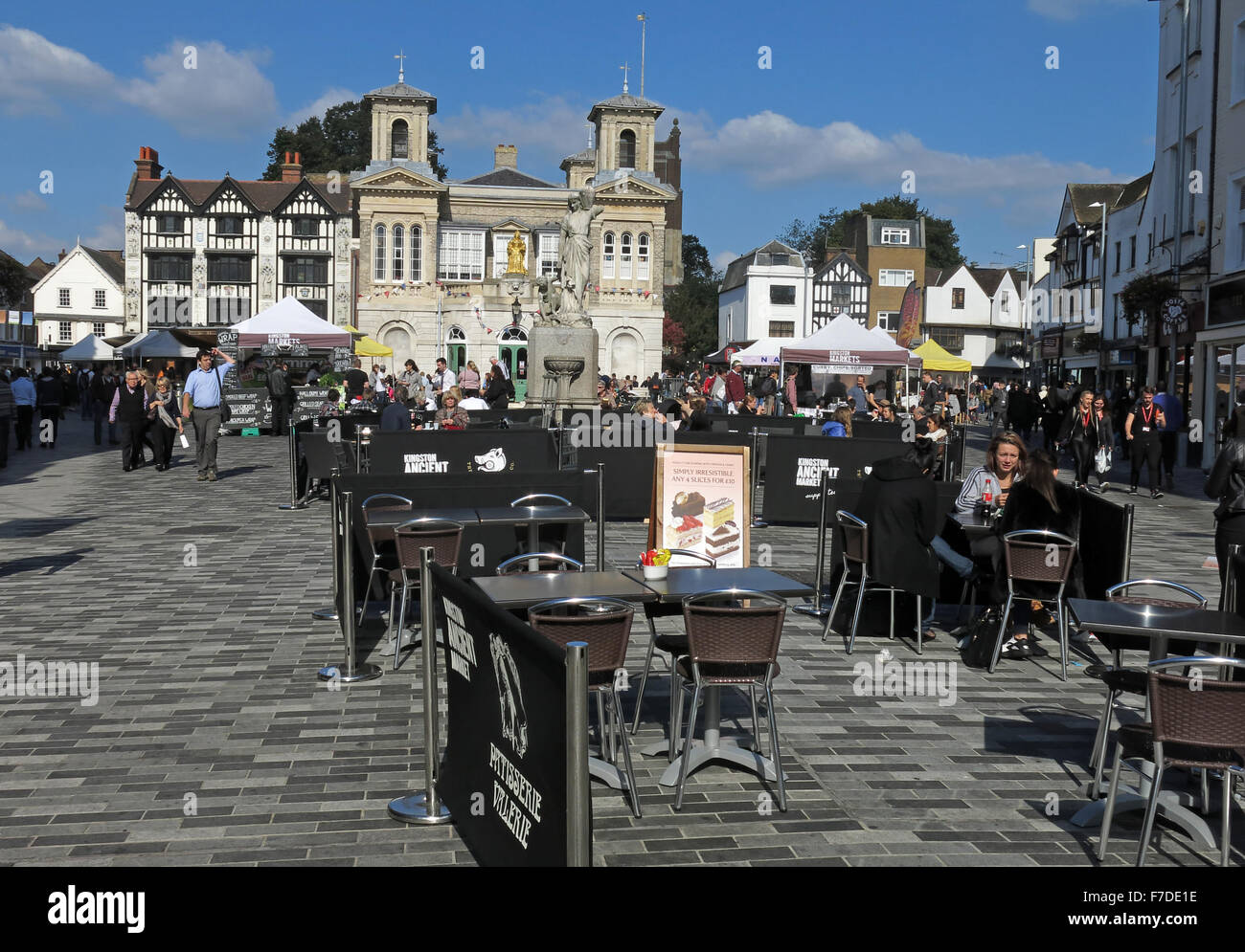 Kingston-on-Thames Marketplace, West London, Surrey, England, UK Foto Stock