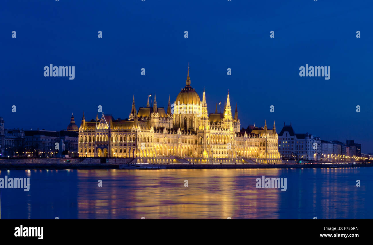 Il Palazzo del Parlamento di Ungheria, Budapest Foto Stock
