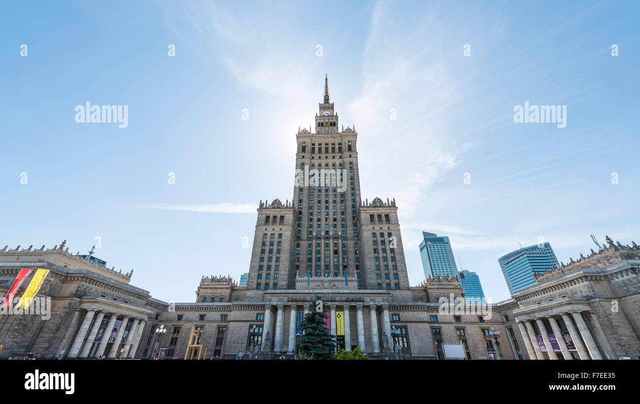 Palazzo della Cultura e della scienza e Palazzo di grattacieli, skyline, Varsavia, Mazovia Provincia, Polonia Foto Stock