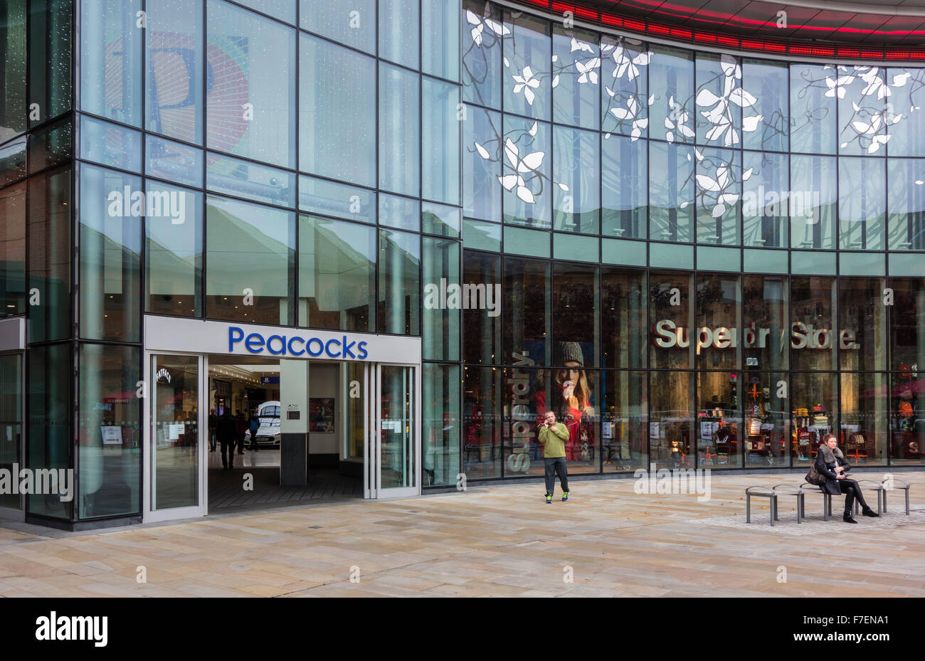 La Pavoni centro commerciale e per il tempo libero, Giubileo Square, Woking, Surrey, England, Regno Unito Foto Stock