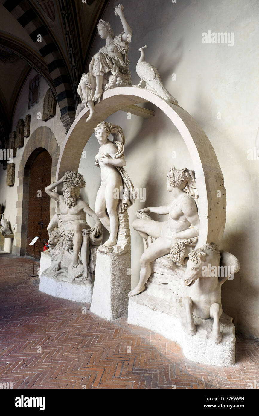 Fontana della Sala Grande da Bartolomeo Ammannati (1511-1592)  (ricostruzione del progetto originale con copie in