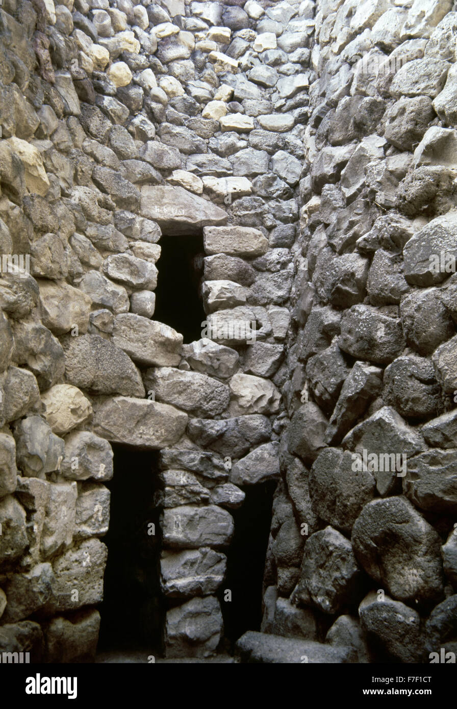 L'Italia. Sardegna. La civiltà nuragica. Nuraghe monumento, antico edificio megalitico (1200-500 a.C.). Da Barumini. Foto Stock