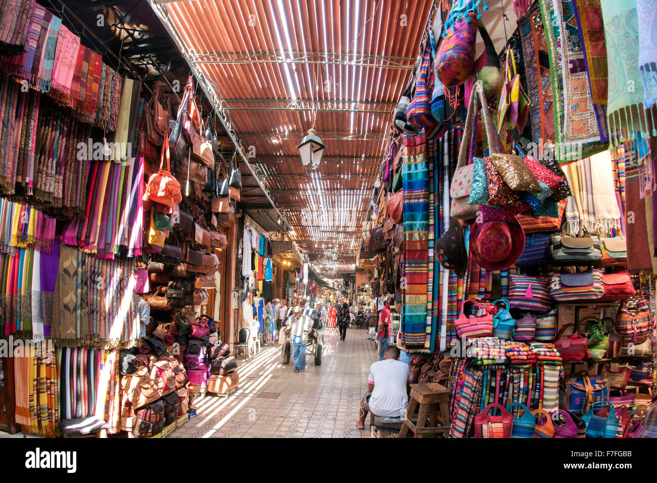 Il souk di Marrakech, Marocco. Foto Stock