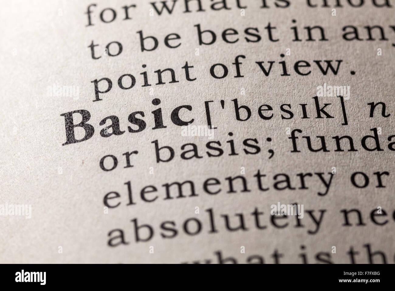 Fake Dizionario, definizione del dizionario della parola basic Foto Stock