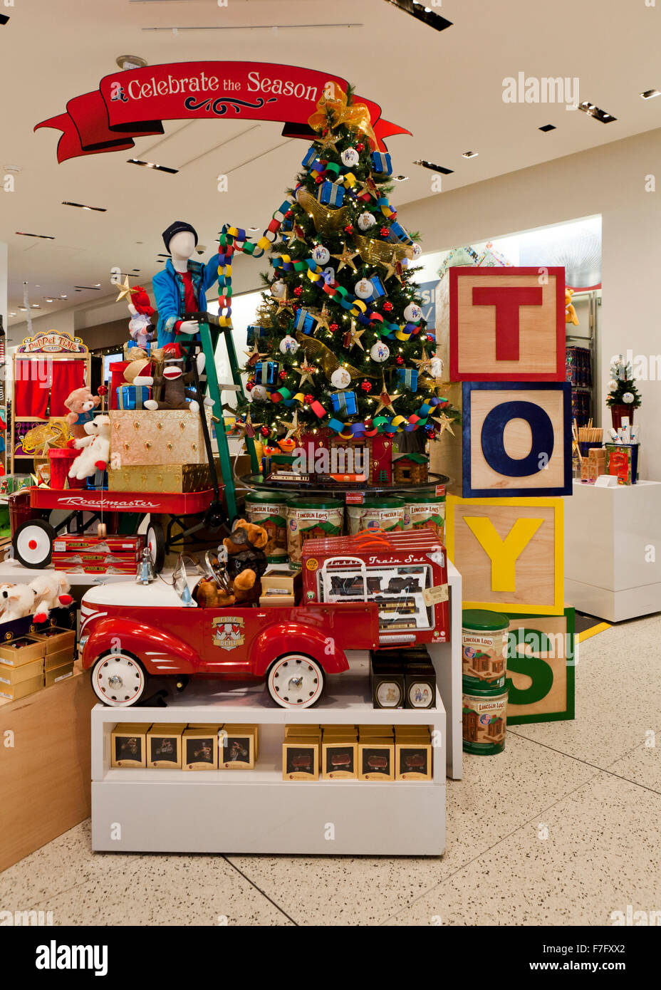 Giocattoli di Natale la visualizzazione al centro dello shopping - USA Foto Stock