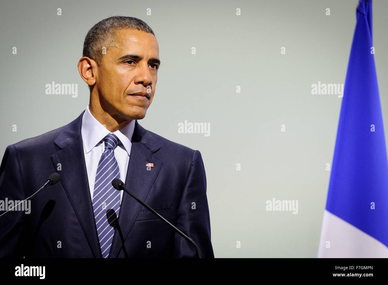 Le Bourget, Francia. 30 Novembre, 2015. Stati Uniti Il presidente Barack Obama affronta la sessione plenaria del COP21, la Conferenza delle Nazioni Unite sul Cambiamento Climatico Novembre 30, 2015 al di fuori di Parigi a Le Bourget, Francia. Foto Stock