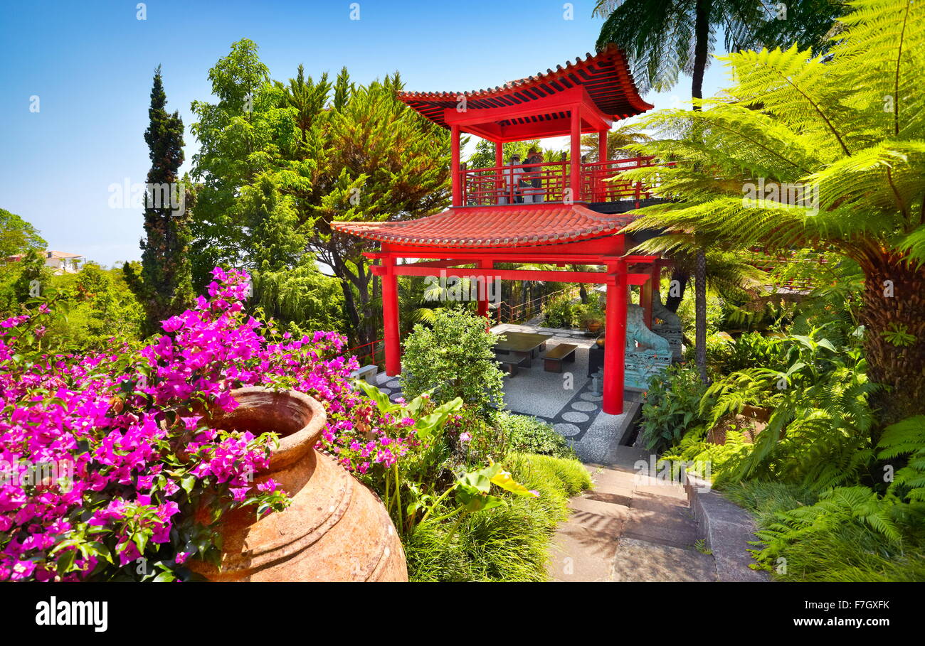 Monte Palace Tropical Garden (giardino Giapponese) - Monte, l'isola di Madeira, Portogallo Foto Stock