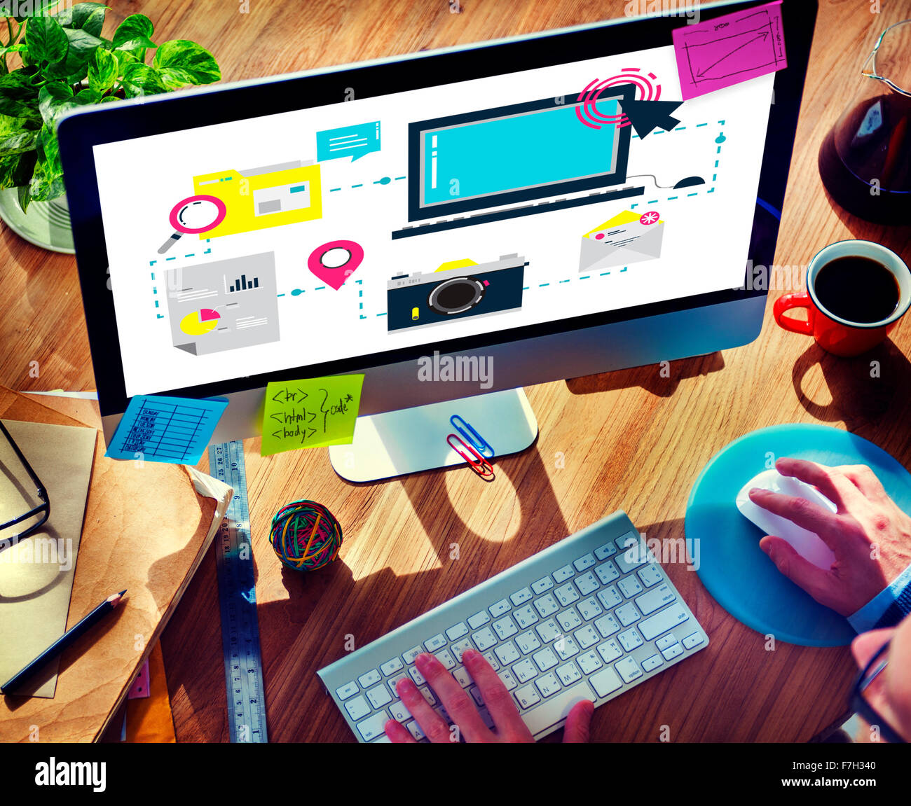 La tecnologia Media Social network il concetto di connessione Foto Stock