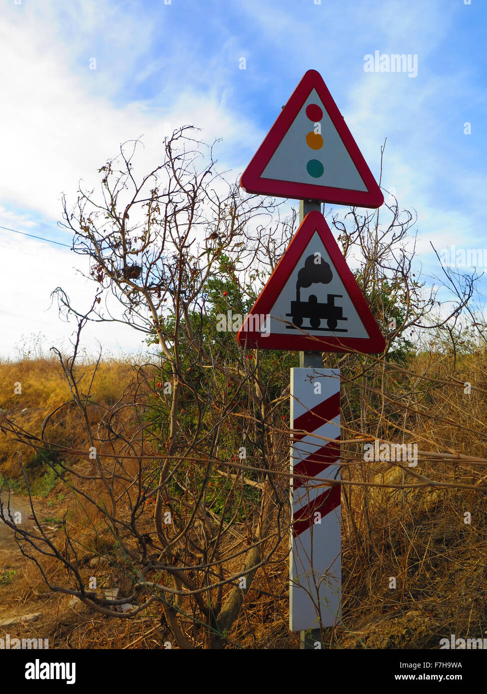 Segnale di traffico per consigli treno livello crossing Foto Stock