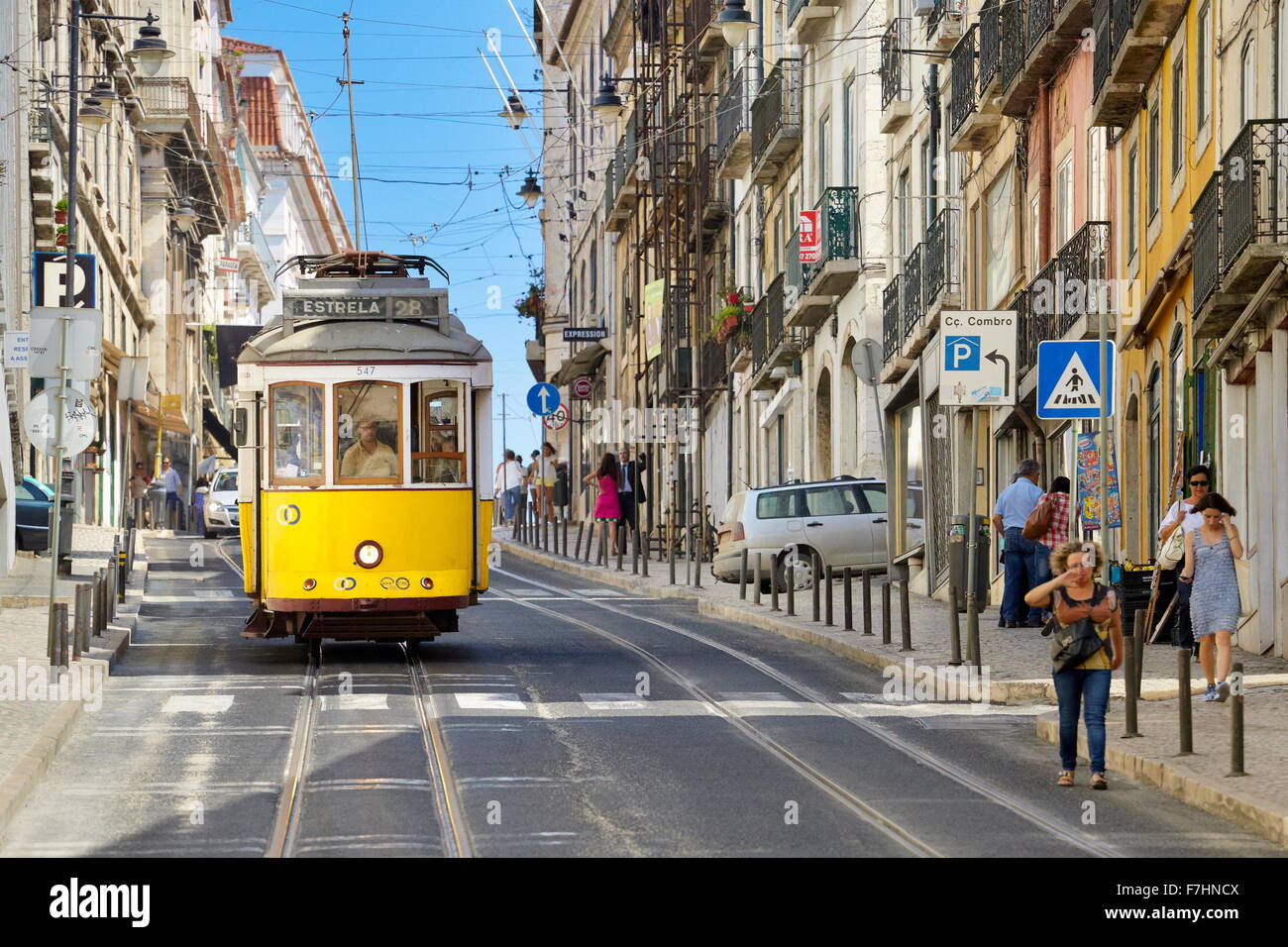 Trasporto popolare di Lisbona - Tram 28, Portogallo Foto Stock