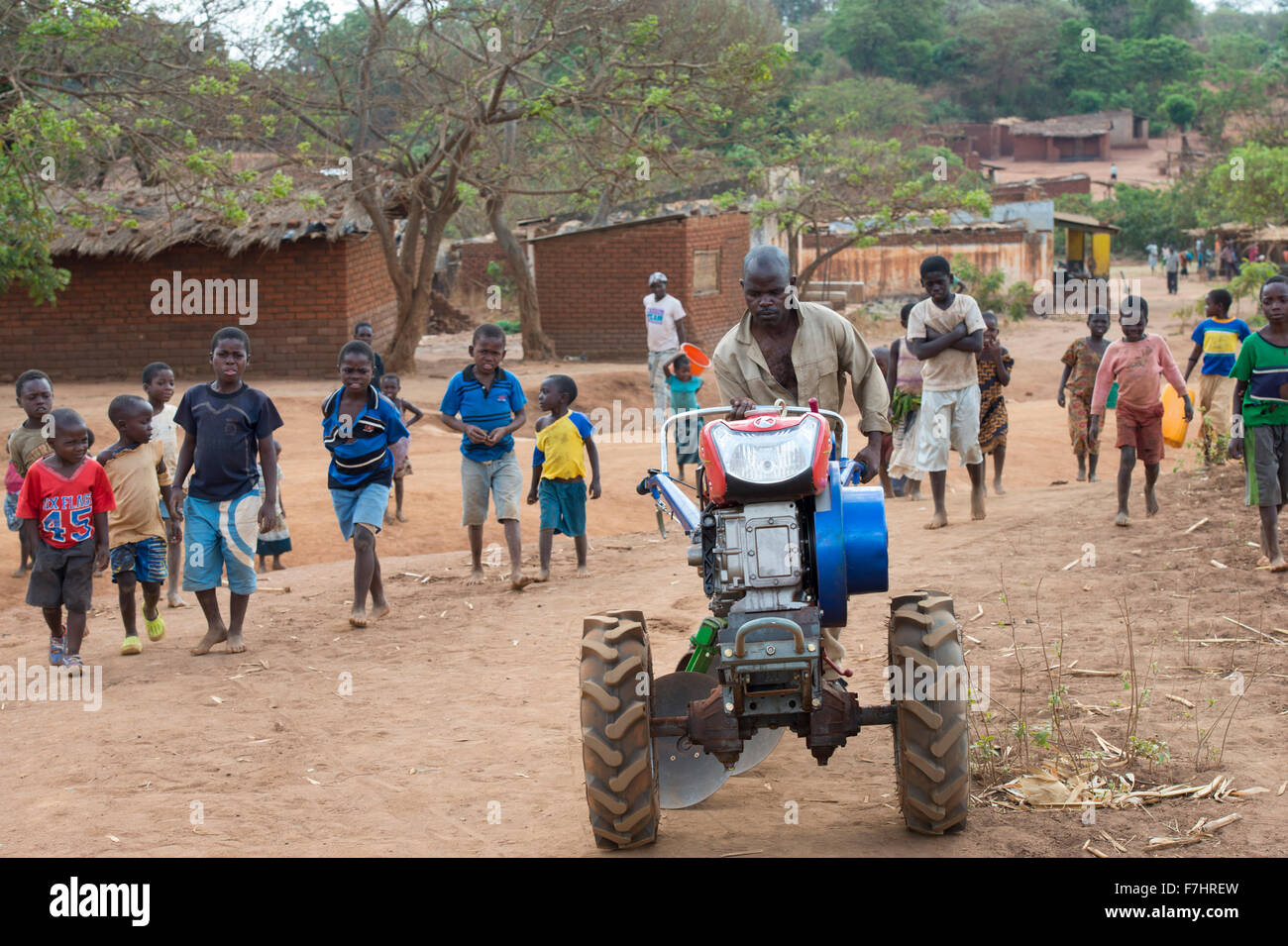 Il Malawi, Lilongwe, lato trattore della formazione per i piccoli agricoltori Foto Stock