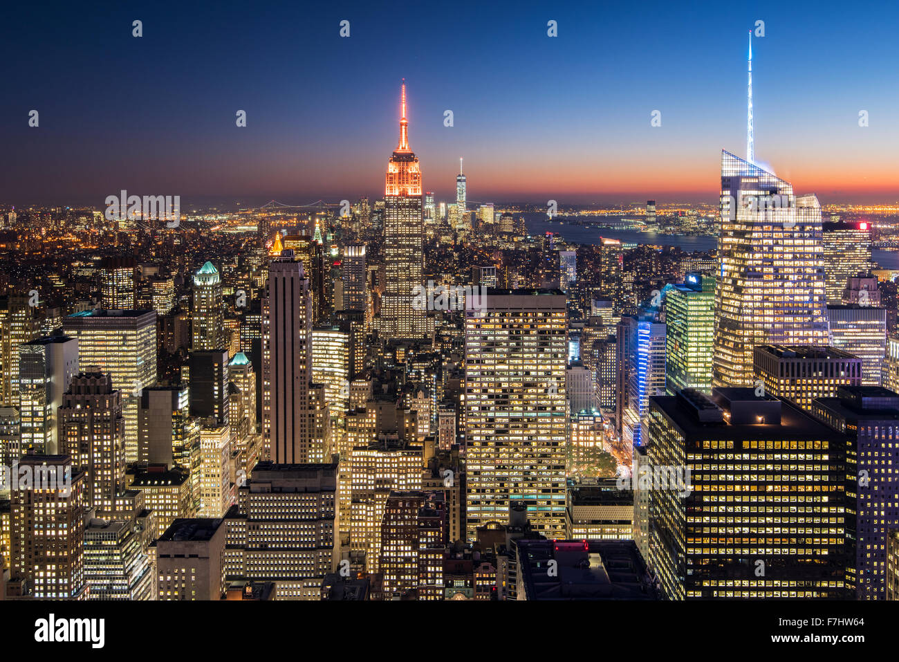Midtown Manhattan skyline di notte, New York, Stati Uniti d'America Foto Stock