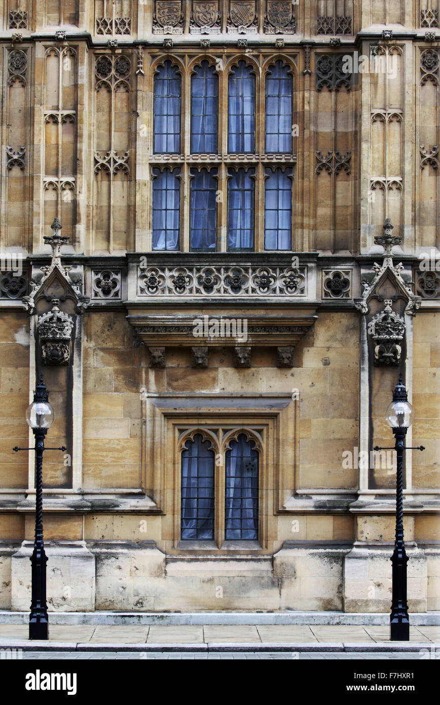 Una vista della sede del parlamento di Westminster a Londra, Inghilterra. Foto Stock
