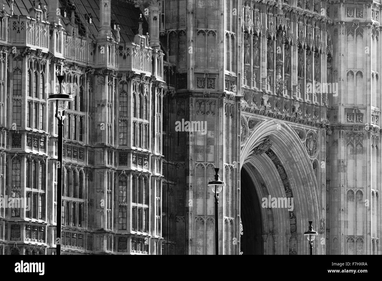 Una vista della sede del parlamento di Westminster a Londra, Inghilterra. Foto Stock