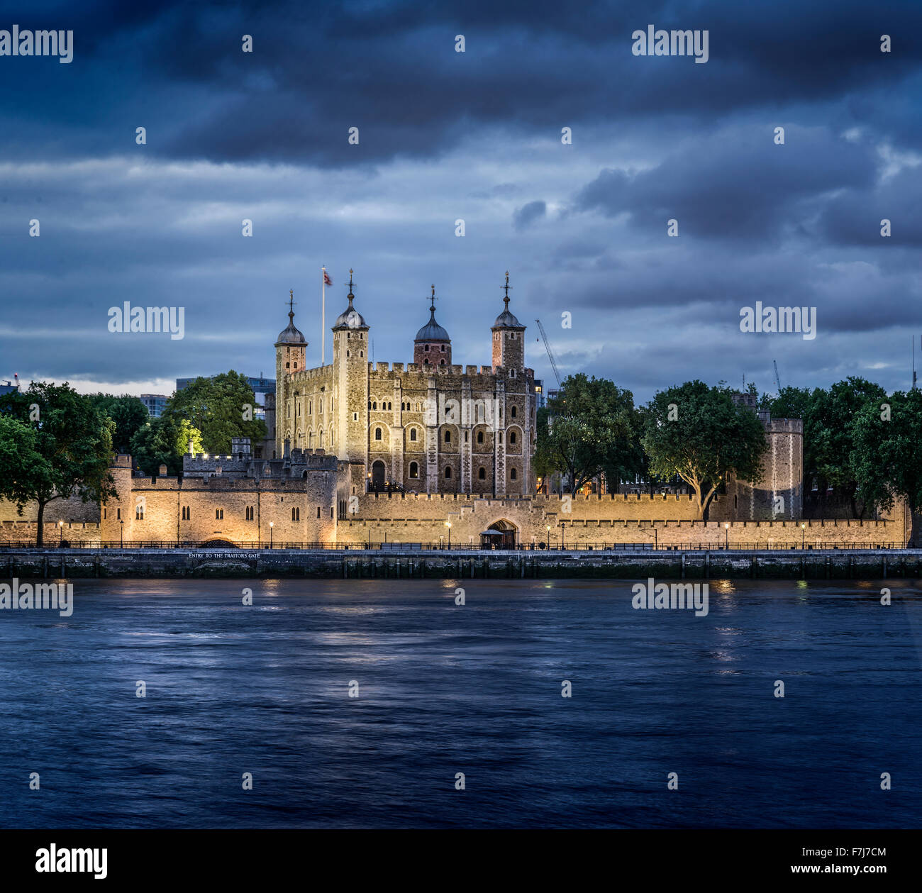 Regno Unito, Inghilterra, Londra, Torre di Londra di notte Foto Stock