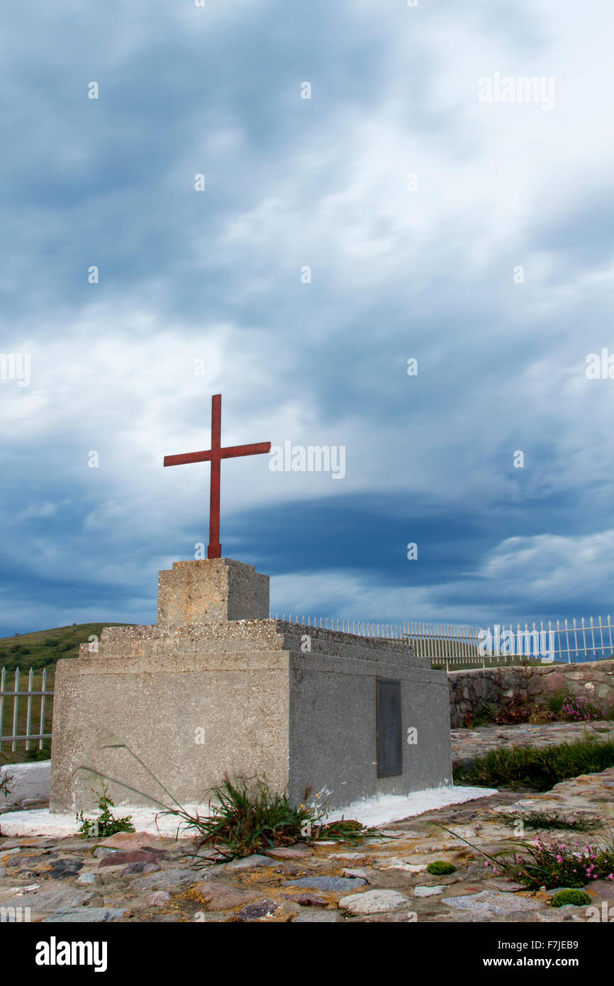 Memoriale per gli esiliati politici che morì sull isola di Agios Efstratios (Ai Stratis), nel nord del Mar Egeo in Grecia. Foto Stock
