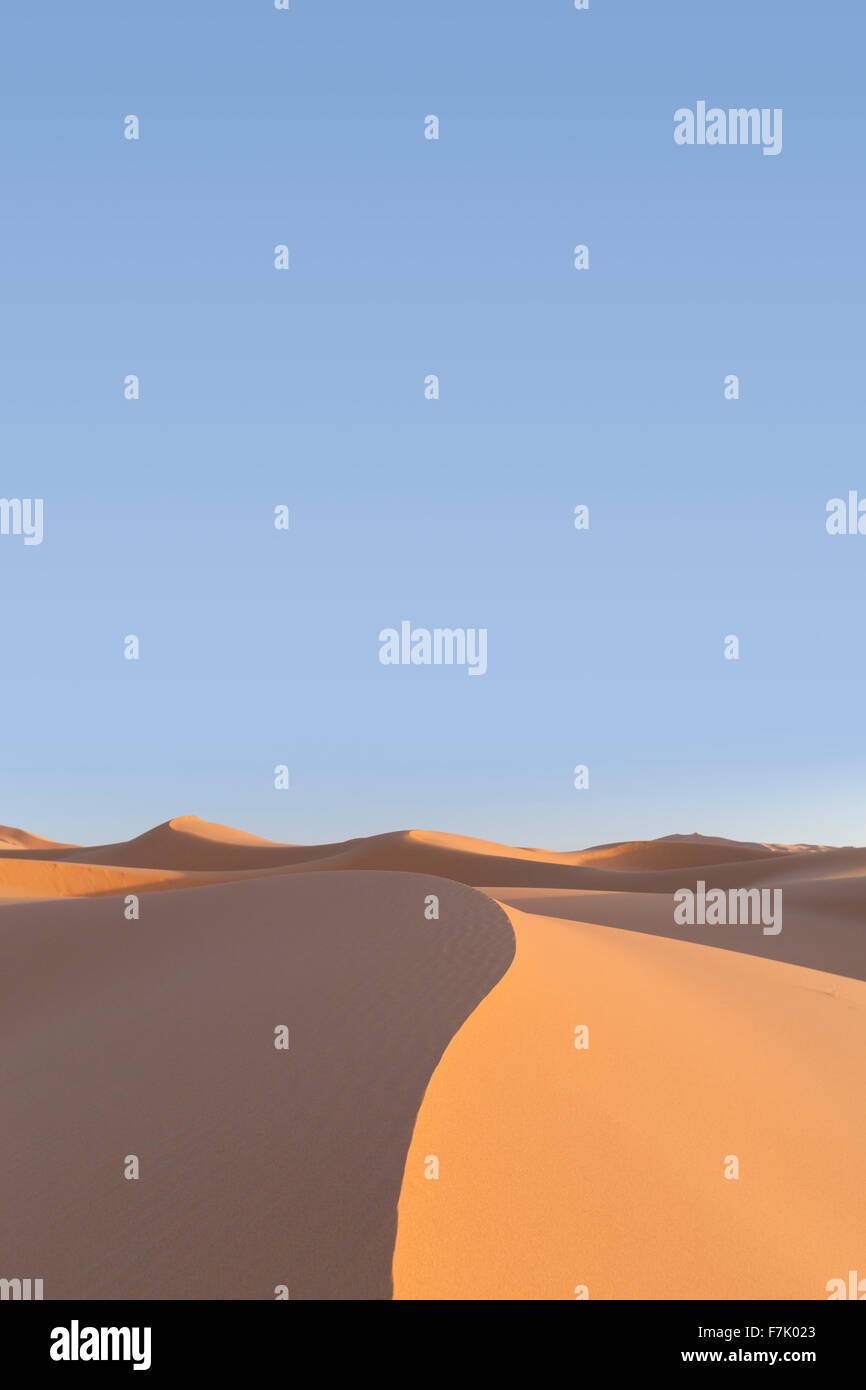 Le dune di sabbia, Erg Chebbi, Merzouga, deserto del Sahara, Marocco Foto Stock