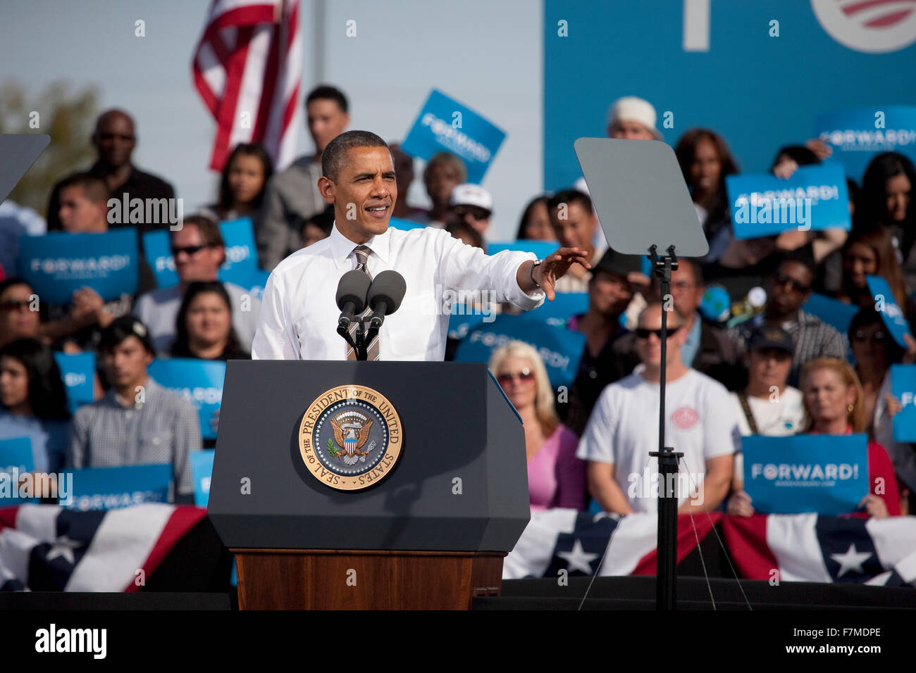 Il presidente Barack Obama viene visualizzato nella campagna presidenziale di Rally, 1 novembre 2012, a Cheyenne complesso sportivo, a nord di Las Vegas, Nevada Foto Stock