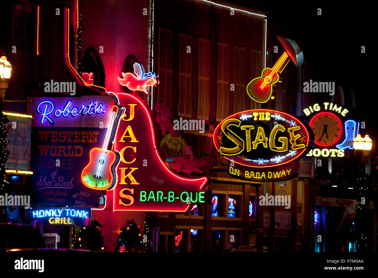 Insegne al neon sul Lower Broadway Area, Nashville, Tennessee, Stati Uniti d'America Foto Stock