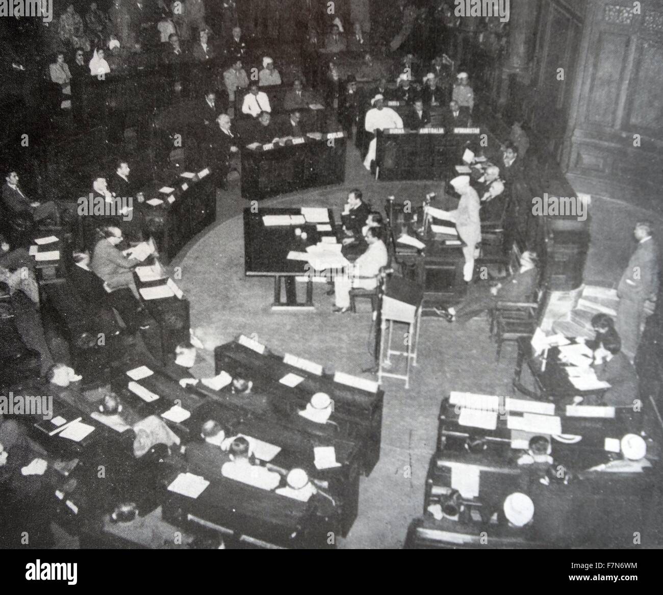 Pandit Nehru risolve la conferenza sull'Indonesia, 20-23 gennaio 1949, Delhi Foto Stock