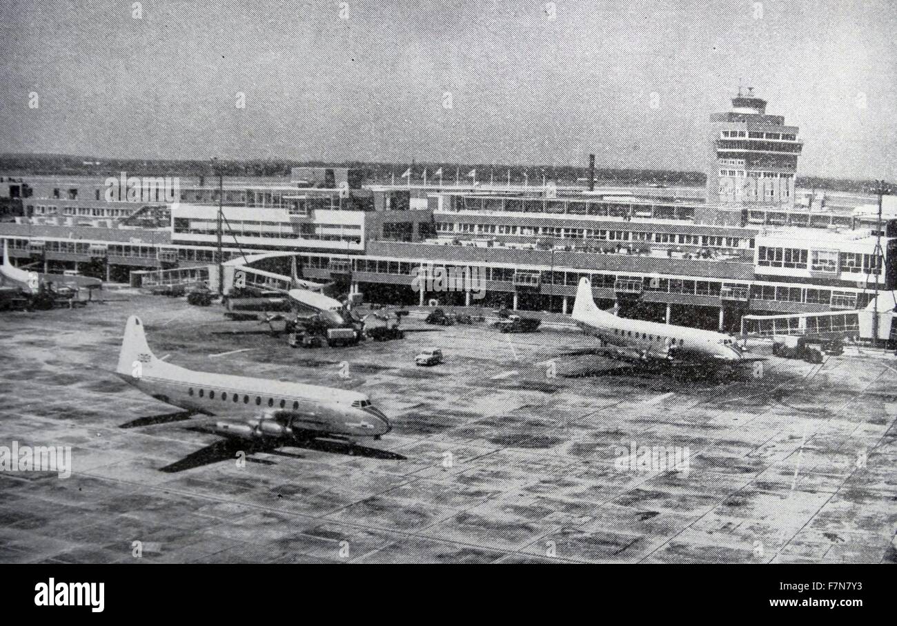 Dall'aeroporto di Heatrow; Londra, il sud-est edificio passeggero. 1950 Foto Stock