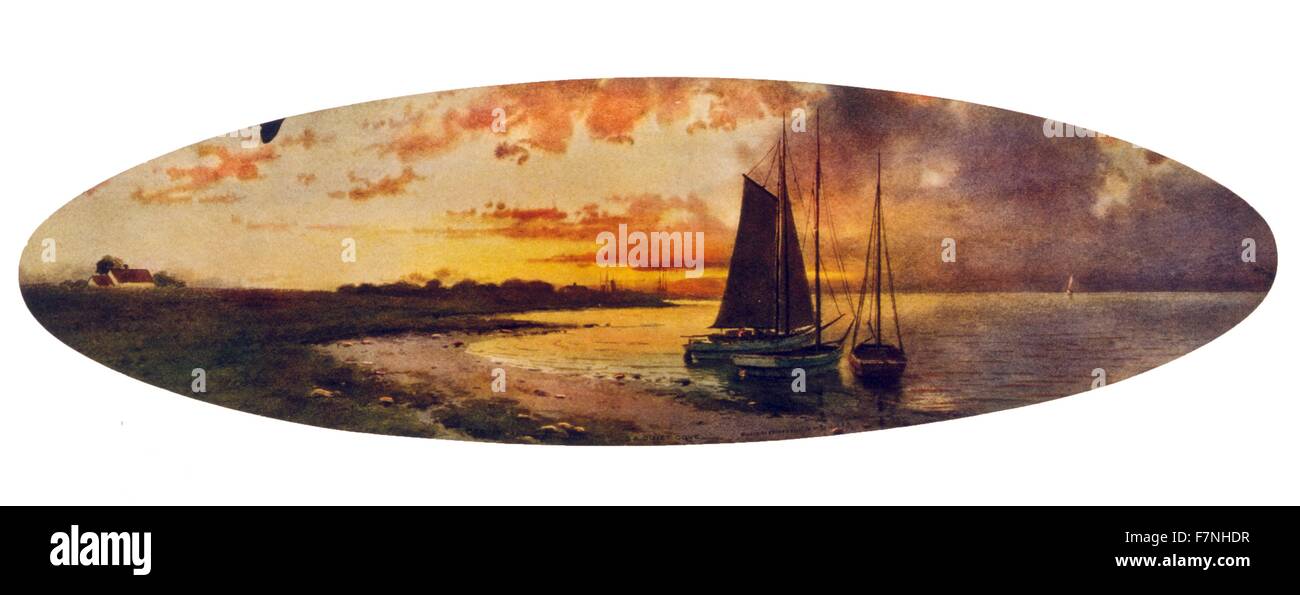 Una tranquilla insenatura 1910. Dalla pittura da E. Lamasure: dipinto raffigura il sole che tramonta dietro le tre barche a vela a riva. Foto Stock