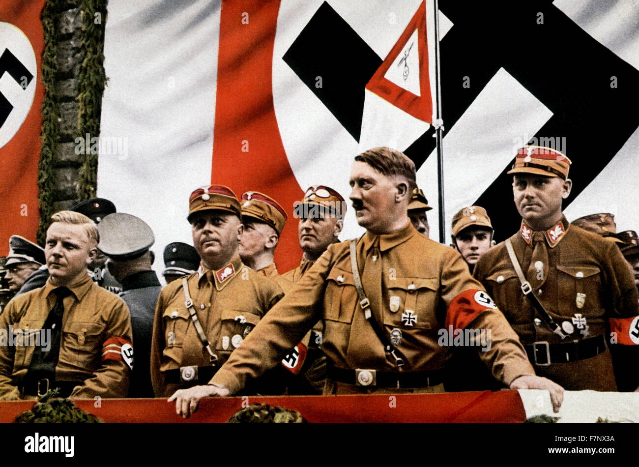 Hitler e altri leader SA in un rally in Germania circa 1935 Foto Stock