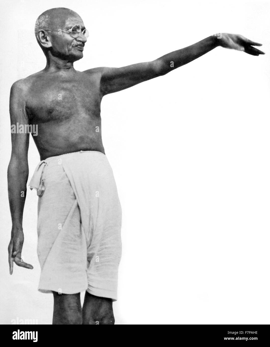 Mohandas Karamchand Gandhi (1869 - 1948), il leader preminente dell'Indiano movimento di indipendenza in British-governata in India. Impiegando sulla disobbedienza civile, Gandhi India led all indipendenza e ispirato i movimenti per i diritti civili e la libertà in tutto il mondo. Foto Stock