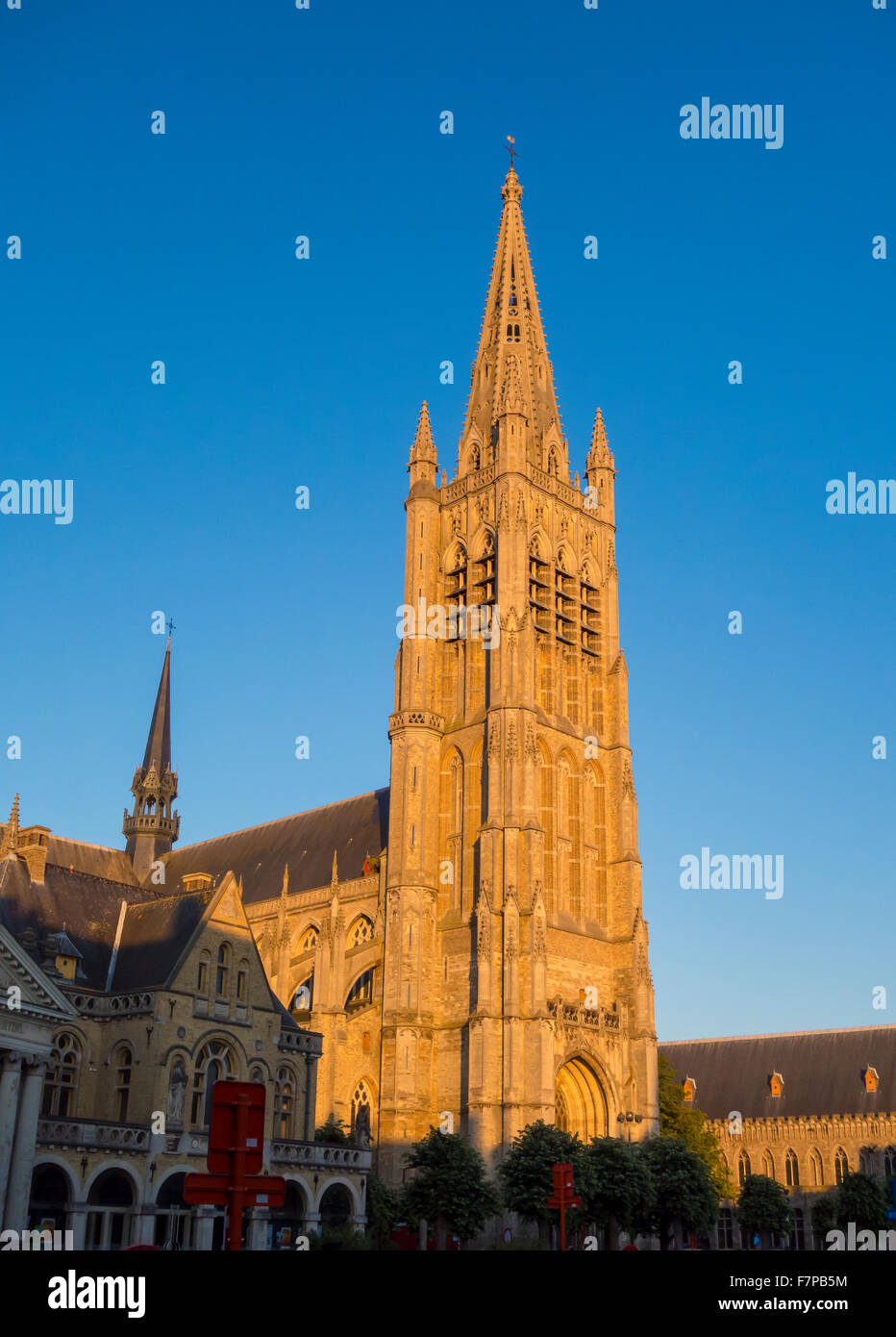 YPRES, Belgio - San Martin's Cathedral. Foto Stock