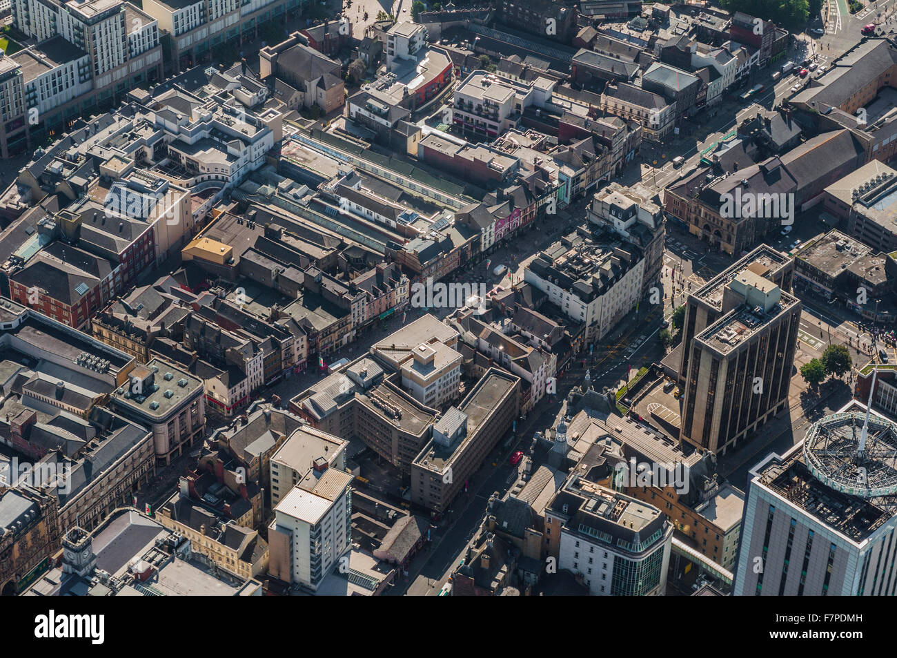 Vedute aeree del centro di Cardiff Foto Stock