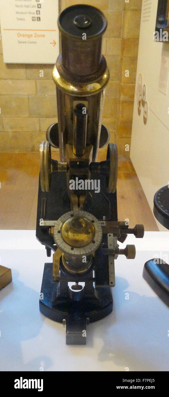 Dr Anna B Hastings' microscopio, Carl Zeiss Jena, utilizzate per identificare le specie sulle spedizioni scientifiche in Antartide. Datata 1940 Foto Stock