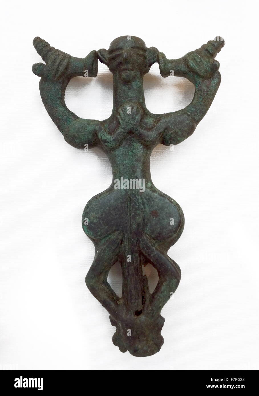 Finials' in due animali stilizzati affacciati in modo da formare un tubo centrale. Realizzato da Luristan bronze. Datata 700 BC Foto Stock