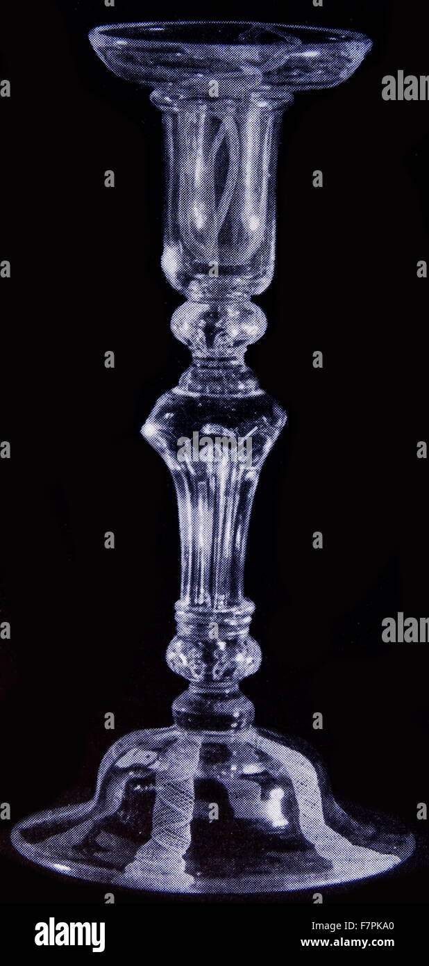 Xviii secolo candelabro di vetro. Datata 1740 Foto Stock