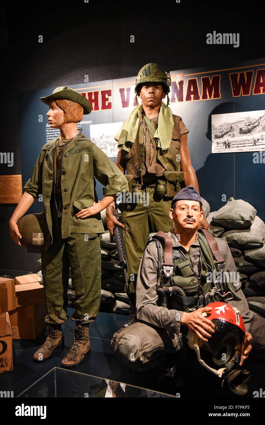 Il Wisconsin Veterans Museum, Capitol Square Madison, Wisconsin, USA, è dedicato ai soldati dello stato del Wisconsin. Foto Stock