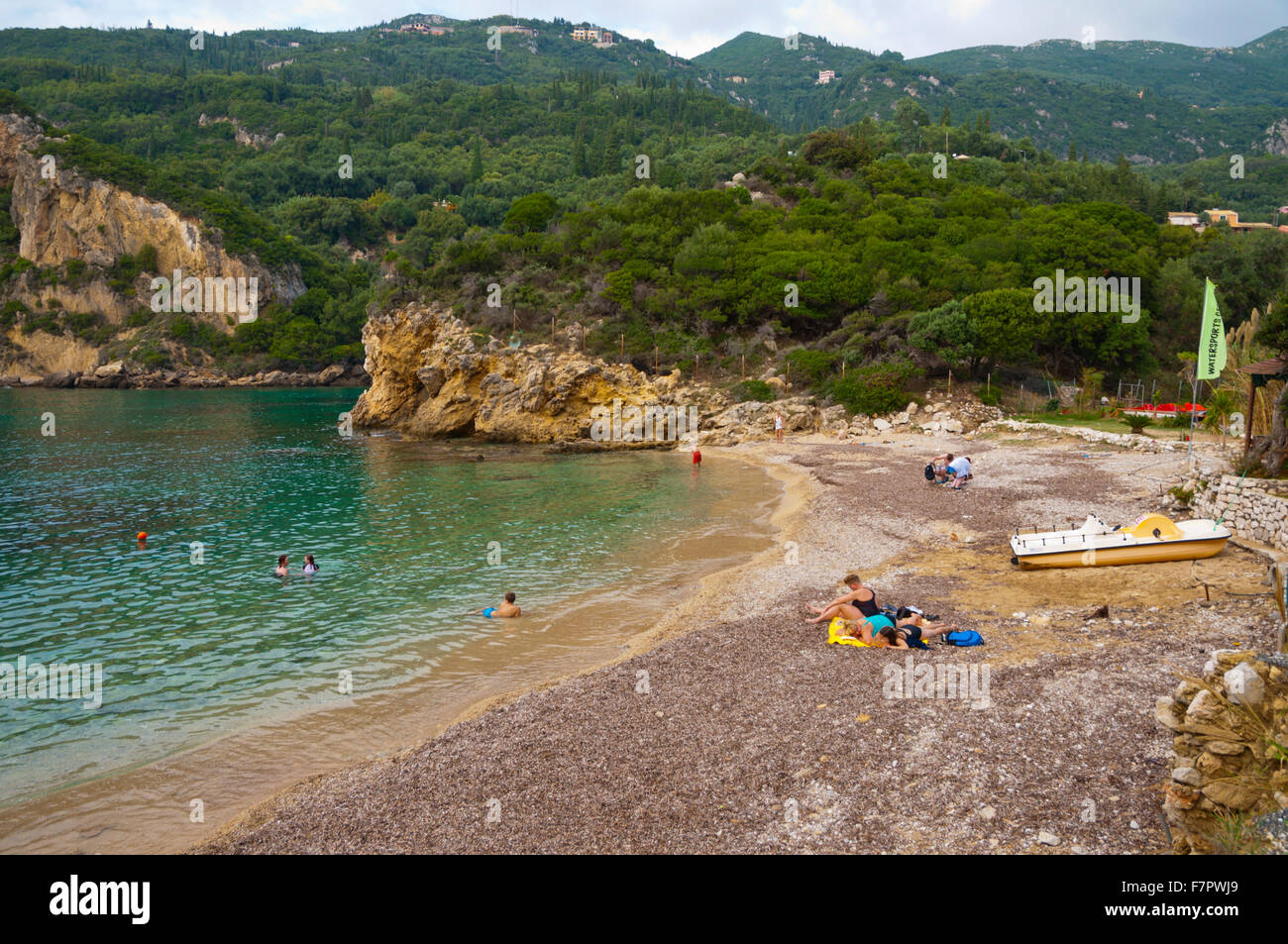 Agios Petros spiaggia, Palaiokastritsa, Paleokastritsa, western Corfù, CORFU, ISOLE IONIE, Grecia Foto Stock